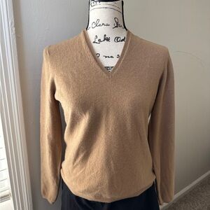 100% Cashmere V-Neck Sweater